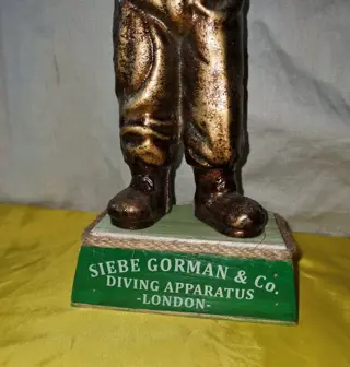 Beeld duiker - Hout, IJzer (gegoten/gesmeed)