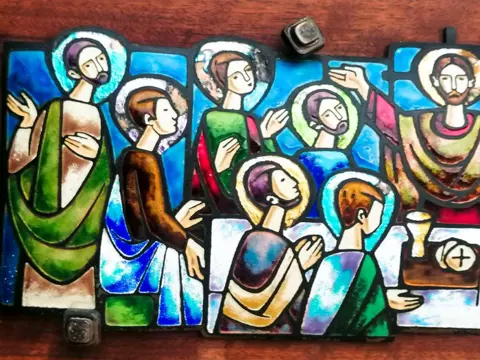 Religieus beeld. Avondmaal in email (1) - Hout, geëmailleerd ijzer