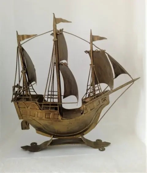 Beeld, Scheepsmodel (1) - Brons