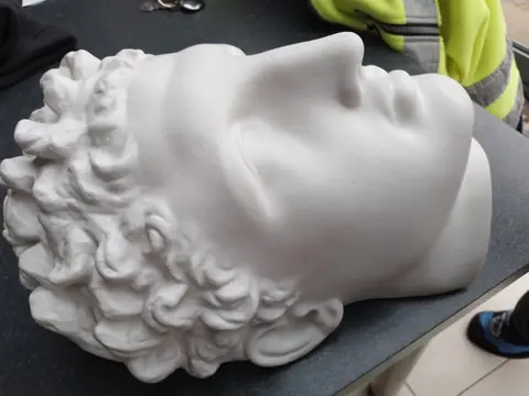 Beeld (1) - Art Deco - Hars/polyester