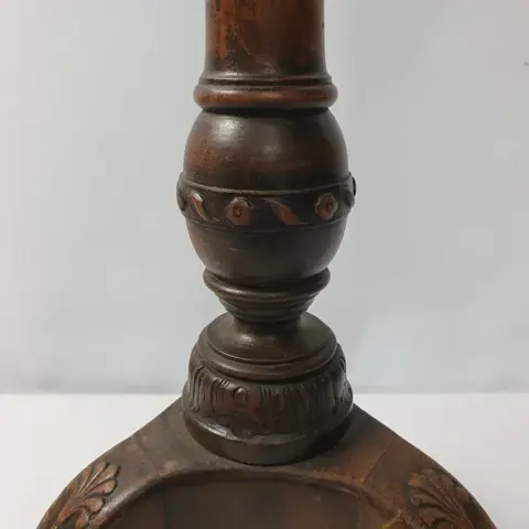 Wijntafel / bijzettafel - Hout