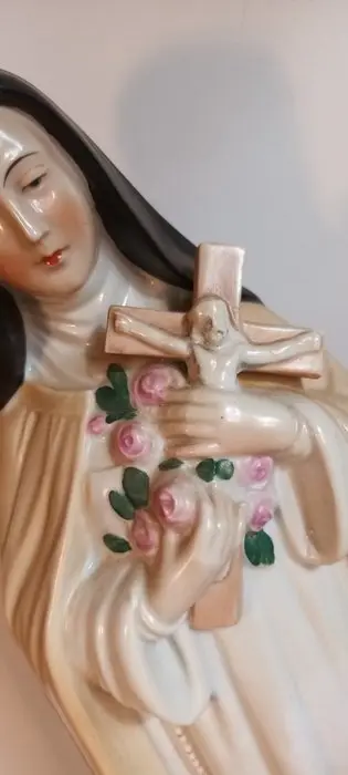 Prachtige vintage sculptuur van de heilige Theresa of Lisieux (H36cm) - Porselein