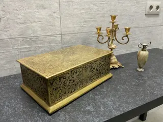 Lot van zeldzame koperen doos / kandelaar en vaasje - Koper, Marmer