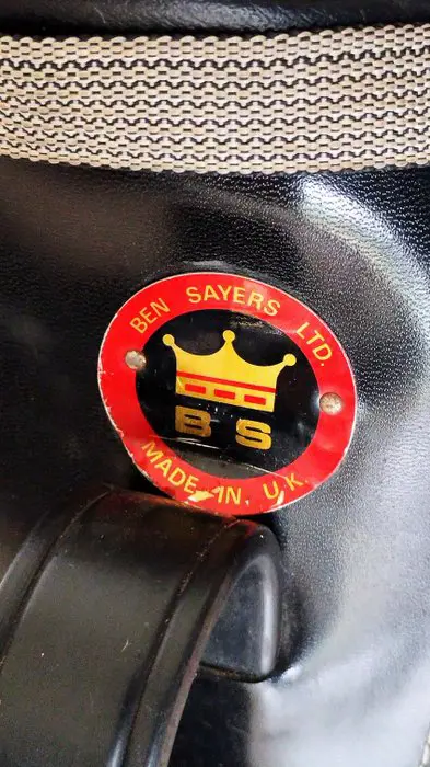 Ben Slayers Ltd. - Jack Nicklaus irons - Vintage leather golf bag and 7 irons. - Kunst en ambachten - Aluminium, IJzer (gegoten/gesmeed), Leder