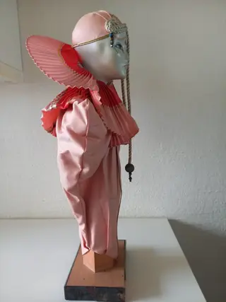 Must de Cartier - Decoratie van Cartier-winkels - Hout, Porselein, Zijde