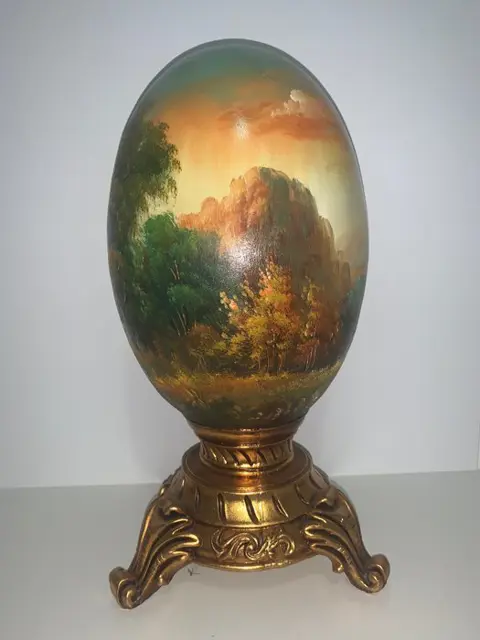 niet bekend - Ei op sokkel