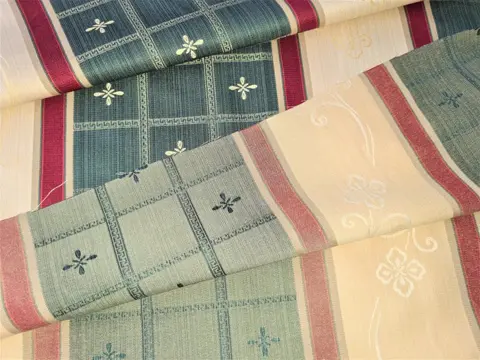 Geen reserve! Elegant restant van damaststof 500x140 cm - Textiel - 21e eeuw