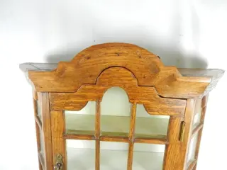 Oud klein vitrine kastje met laatjes in Rococo stijl (1) - Rococo stijl - massief eiken en koper