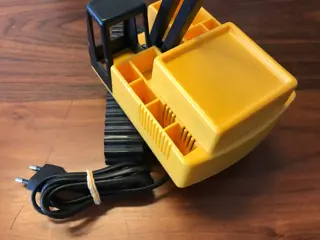 Vrieland Design - Bureaulamp (1) - Plastic