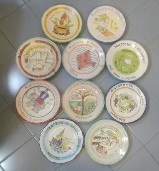 Vietri sul Mare 1960's/1990's - Plaat van goed geheugen - decoratief (10) - Handbeschilderd keramiek