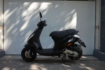 Piaggio Zip Snor 4T Zwart DJV-11-V