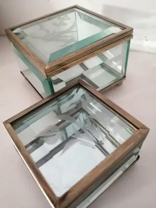 Juwelendoosje (2) - messing en geslepen glas