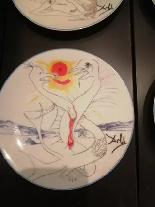 Salvador Dali (1904-1989) (after) - Set van 6 wandborden La conquette du Cosmos