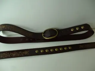 CENTUURS, RIEM BRUIN PARTIJ 100 STUKS NIEUW