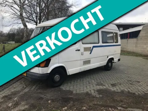 Mercedes-benz 207 D KAMPEERAUTO GEZOCHT GEVRAAGD ALLE mb100 207 207d 208d 208 209 309 sprinter