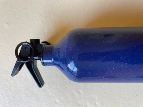 MVR - DIOR FIRE EXTINGUISHER