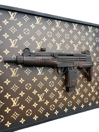 DALUXE ART - Louis Vuitton - Luxury Gun