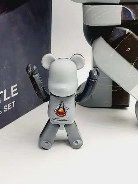 Medicom Toy - Be@rbrick 100% & 400% Space Shuttle Program (NASA)