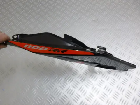 RECHTER ACHTERKANT Aprilia Tuono V4 2017 - 2018