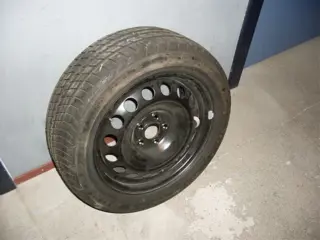 Stalen velg met Dunlop band