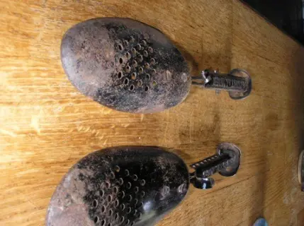 SCHOENSPANNERS - ERG OUD