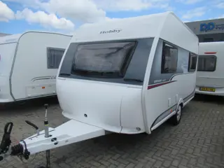 Hobby On Tour 390 SF (2016)