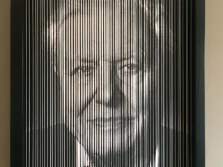 Remco Kingmans (1984) - Wire sculpture 'David Attenborough'