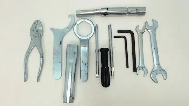 GEREEDSCHAPSET Suzuki GSR 600 2006 - 2009