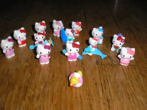 Hello Kitty, 14 stuks