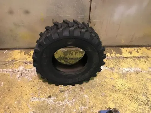 Titan 12-16.5 NHS TRAC LOADER