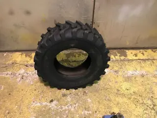 Titan 12-16.5 NHS TRAC LOADER