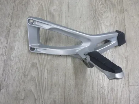 DUO VOETSTEUN LINKS BMW K 1200 RS 1997 - 2000 / 2001 - 2005