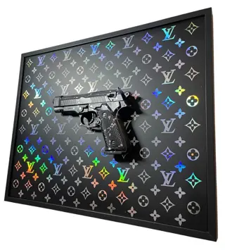 DALUXE ART - Louis vuitton Hologram Gun