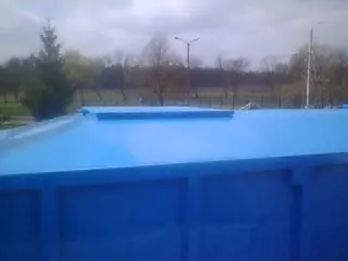 containers met vierkante n vulluiken