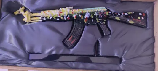Van apple - Arte contra la guerra