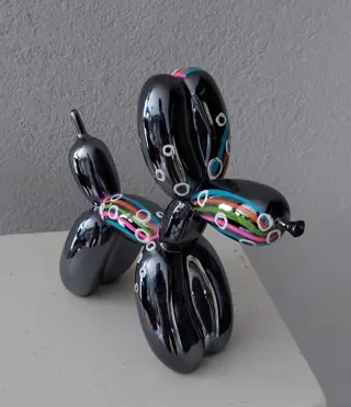 Amanda Dake (1974) - Balloon Dog Stripe