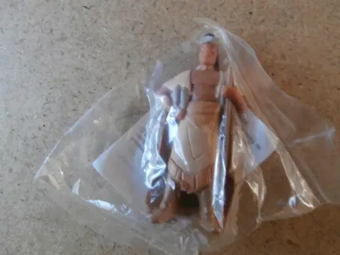 Pocahontas poppetje 4 adv7400