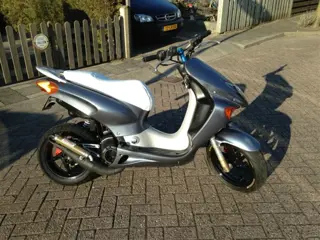 Volledig gereviseerde Honda X8R-S te koop.. NIEUWSTAAT