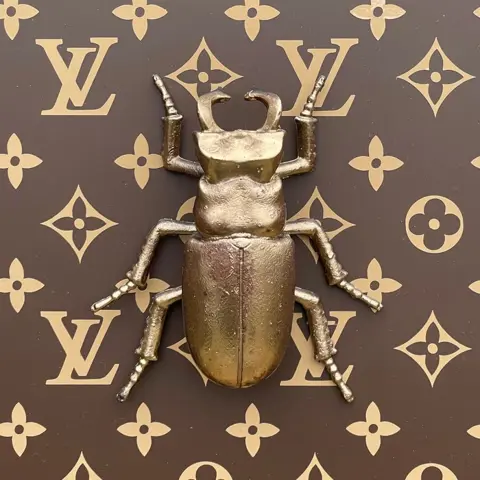 DALUXE ART - Louis Vuitton Tor Artwork
