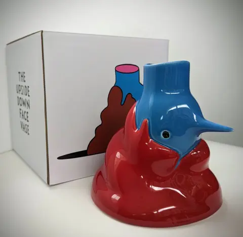 Parra (1976) - Parra - The Upside Down Face Vase (Hair)