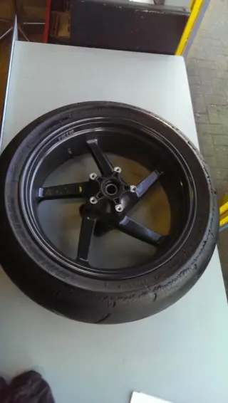 ACHTER VELG Aprilia RSV 1000 1998 - 2000