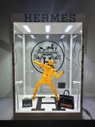 ORIMA Pop Art - BANKSY Bag led Showcase vs «&nbsp;HERMÈS Paris&nbsp;»