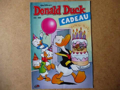 Donald duck cadeau adv8433