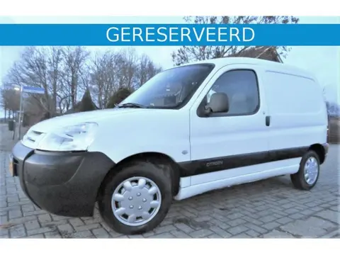 Citroen Berlingo 1.4i Benzine met Schuifdeur en Trekhaak !