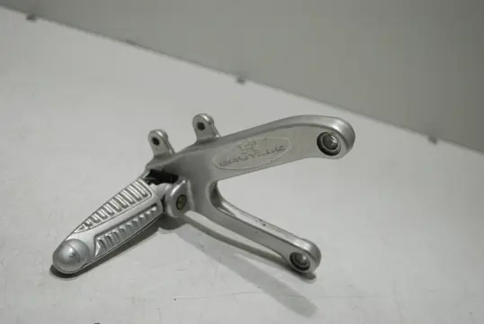 VOETSTEUN RECHTS MV Agusta 750 Brutale 2003 - 2006