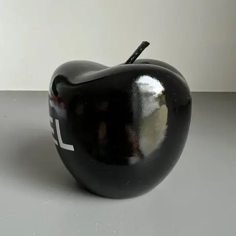 GAF - Luxury Design Apple Chanel No 5