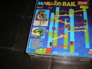 Hamertje tik / knikkerbaan