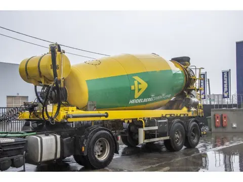 De Buf BETON MIXER/MALAXEUR/MISCHER-12M3 (bj 2011)