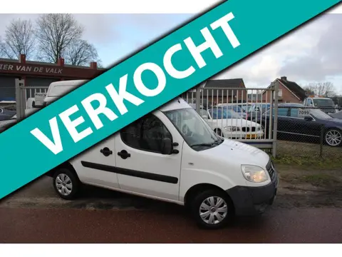 Fiat Doblò Cargo YOUNGTIMER camper optie 1,6 hoog model geen btw ! benz en CNG 90,,,km