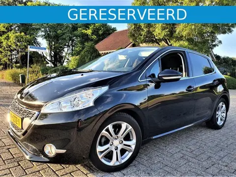 Peugeot 208 1.6 VTi met Airco, Climat, Navi en Vele Opties !